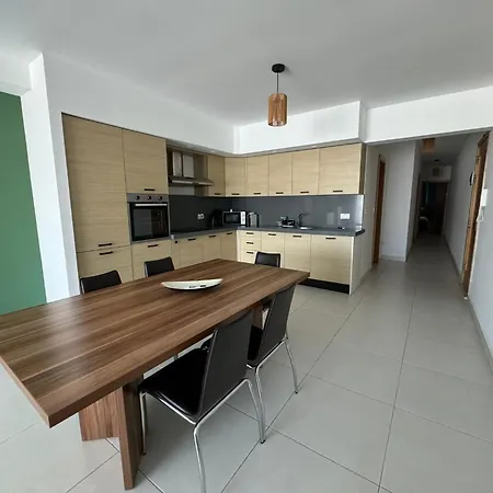 Bayview Seafront 5a * Saint Julian's