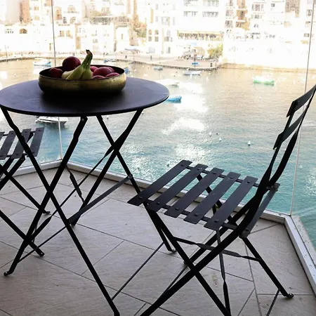 Apartment Bayview Seafront 5a